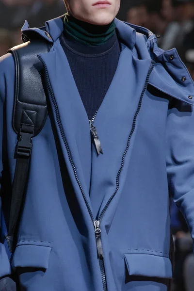 Look 62